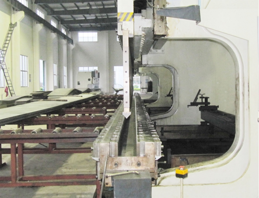 2xWE67K-1600/6000+WE67K-800/6000 CNC Press Brake in Tandem